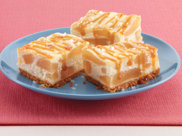 Apple Cheesecake Bars