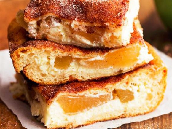 Apple Cheesecake Churro Bars