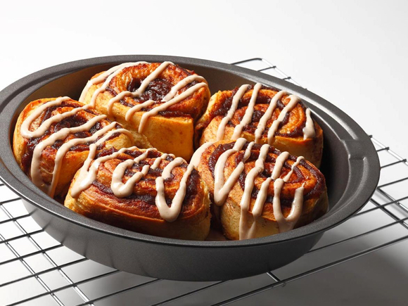 Easy Apple Cinnamon Buns