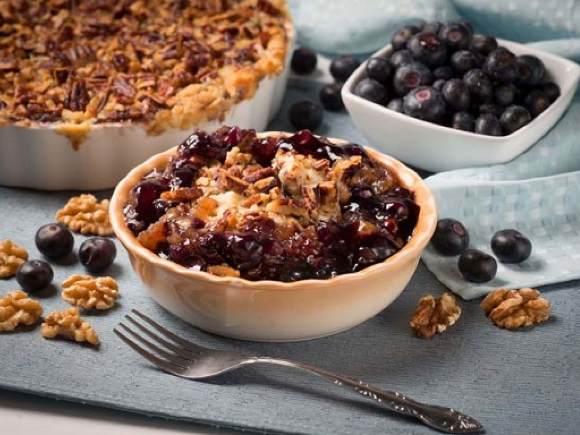 Blueberry-Pecan Crisp