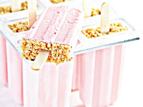 Strawberry Cheesecake Pops